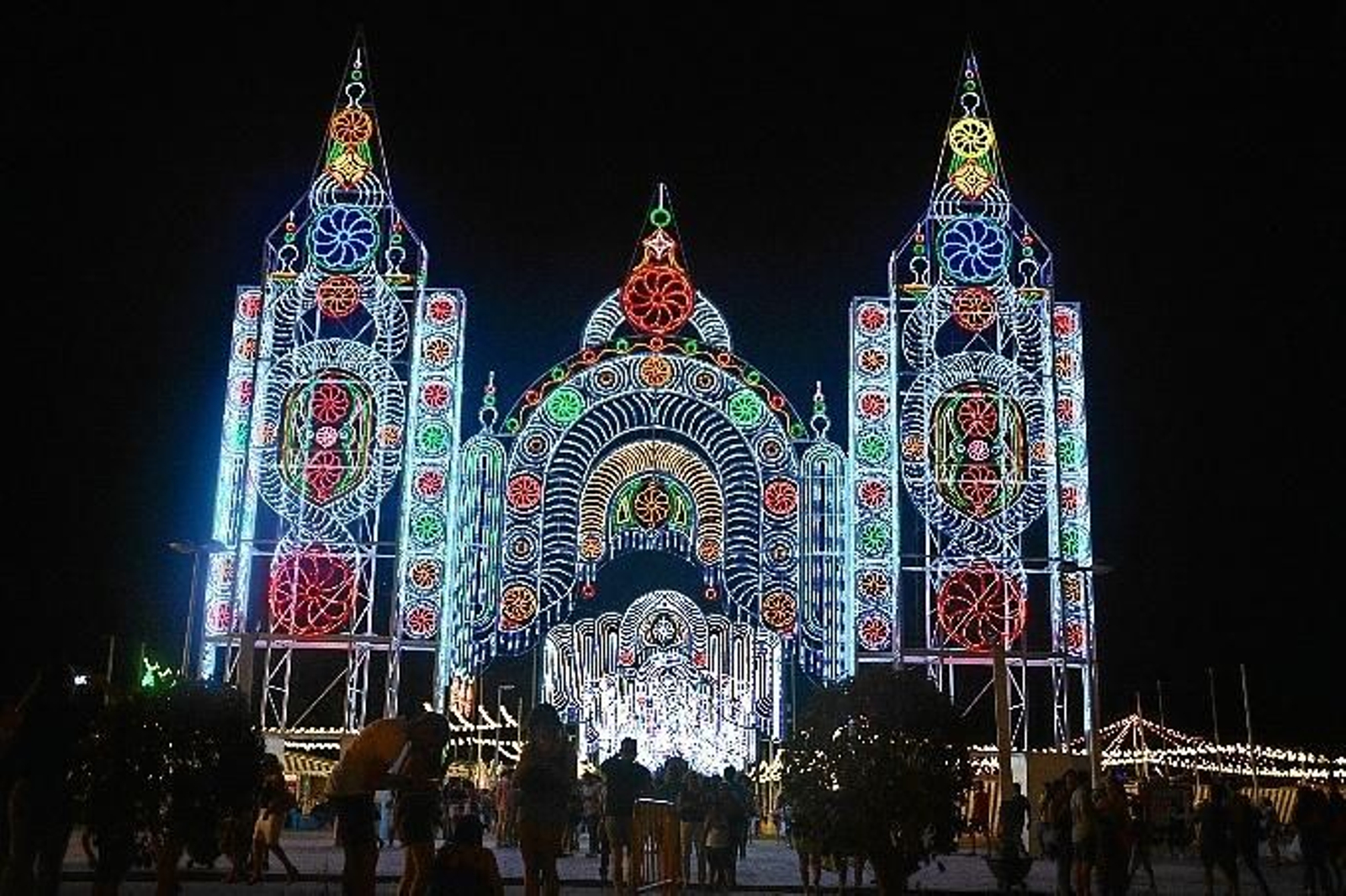 2015 Así eran las últimas portadas de las Fiestas Colombinas de Huelva