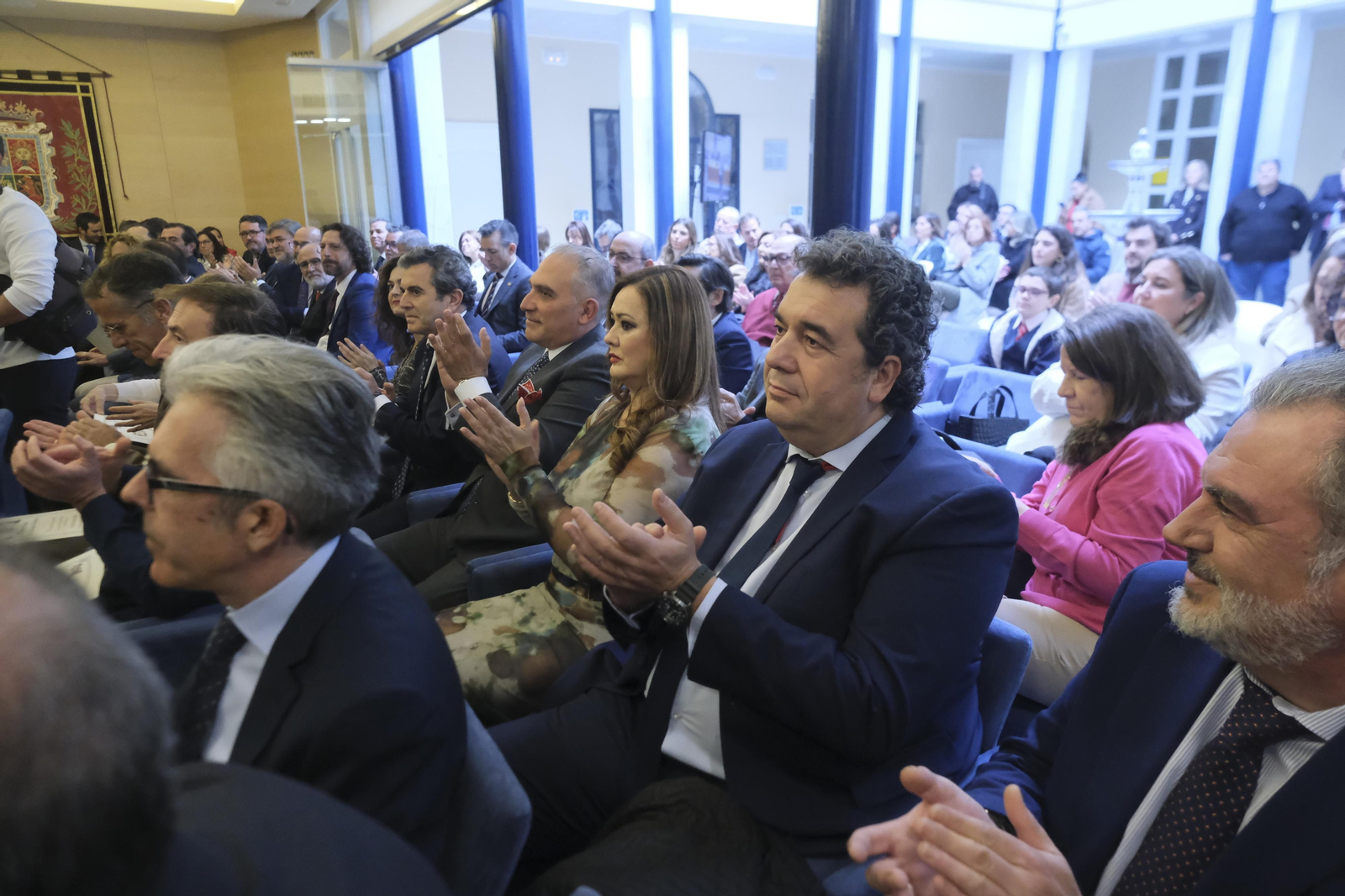 El Colegio de la Abogacía de Córdoba homenajea a sus colegiados más veteranos, en imágenes