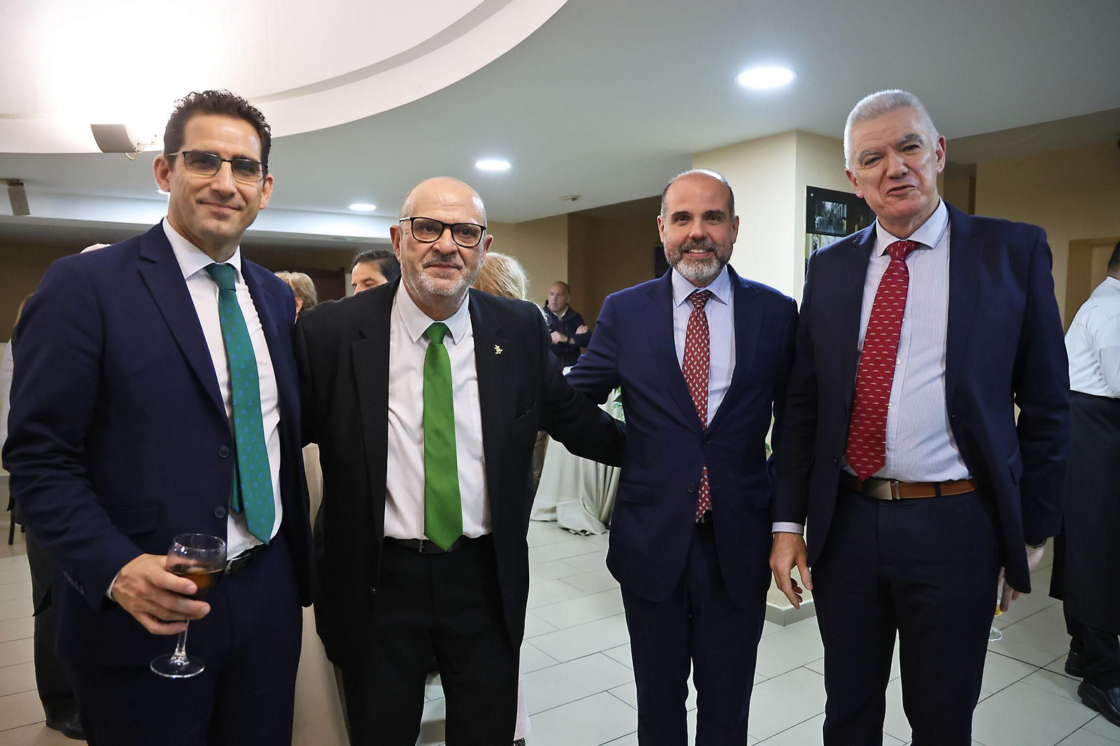 Imágenes del ambiente en la Exaltación a la Saeta de Huelva