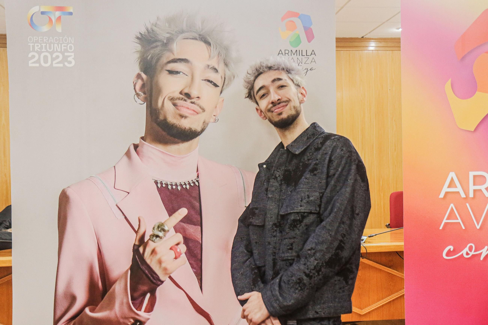 Paul  Thin presenta trabajo.