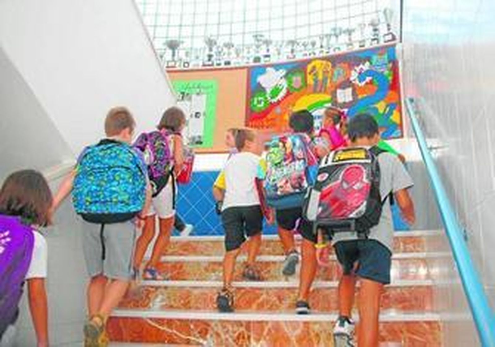 Alumnos del CEIP Servando Camúñez, en el comienzo del pasado curso escolar.