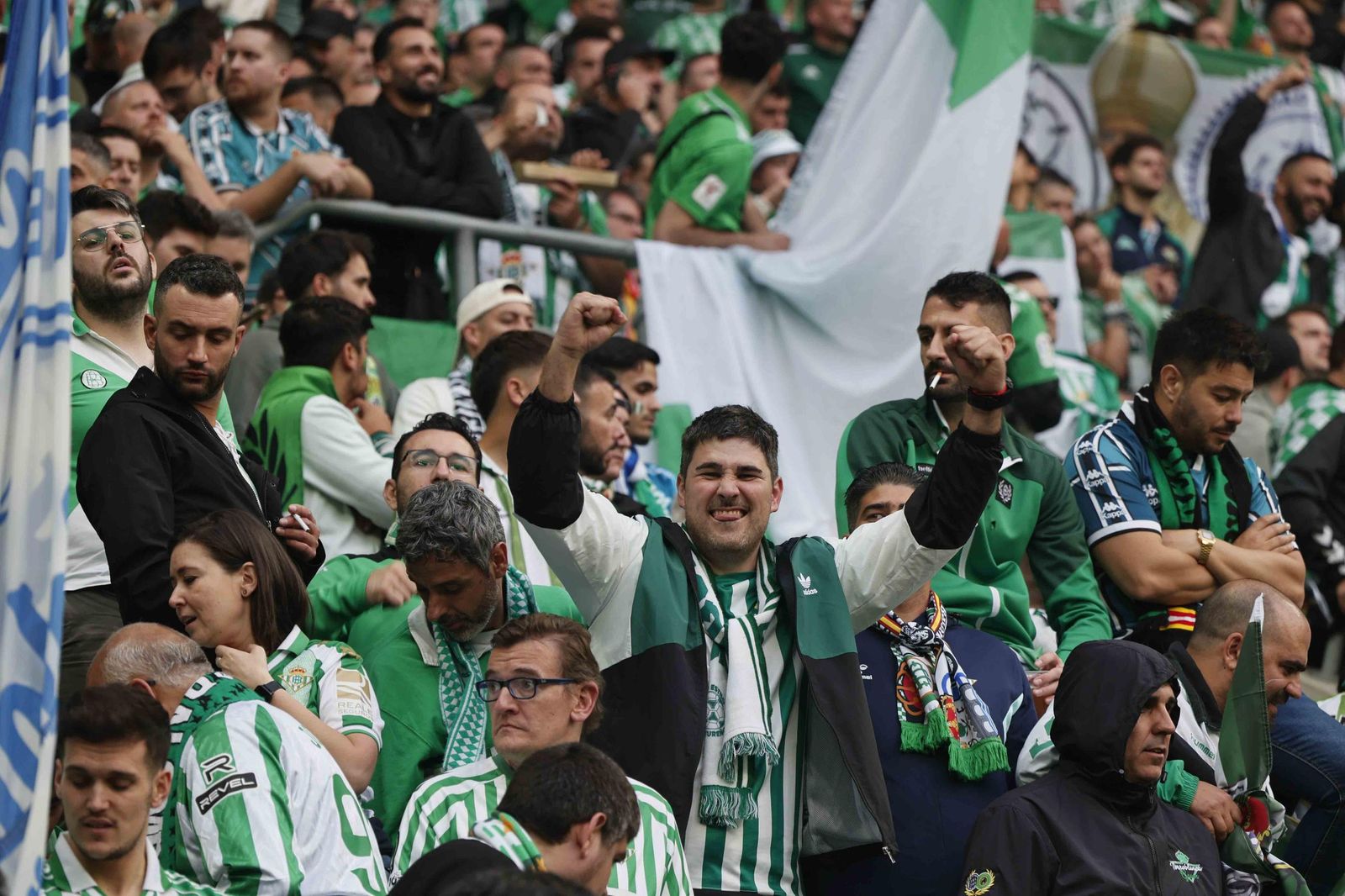 La afición del Betis en la final de la Conference League