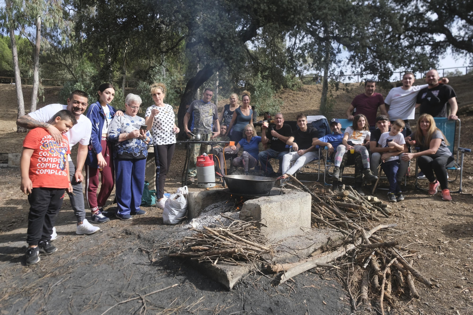 Los peroles por San Rafael en Los Villares, en imágenes