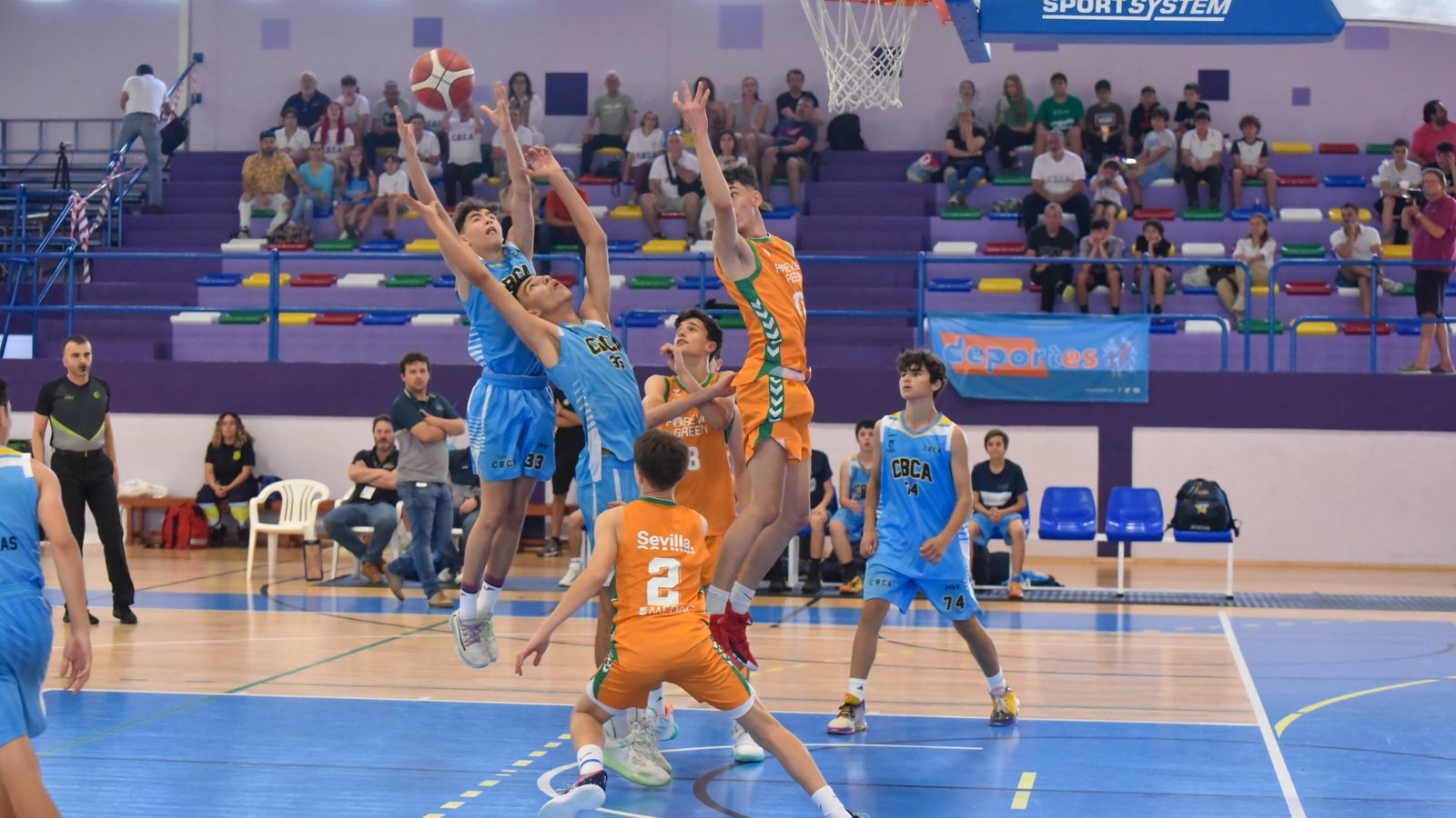 Las fotos de los cuartos de final del Cadeba infantil de La Línea