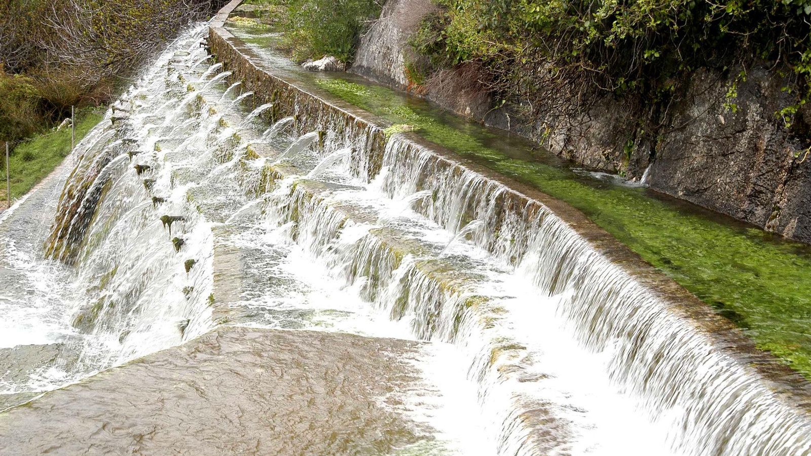 La Fuente de los 100 caños de Villanueva del Trabuco.