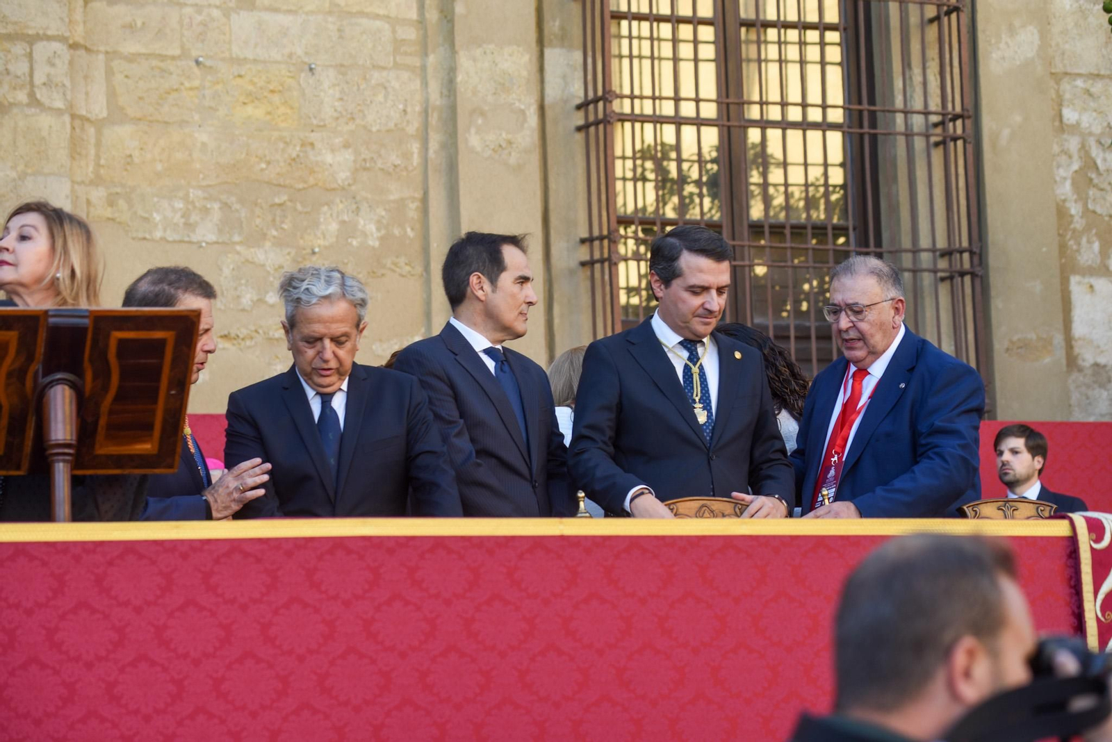 La llegada del Cristo de San Álvaro al Magno Vía Crucis
