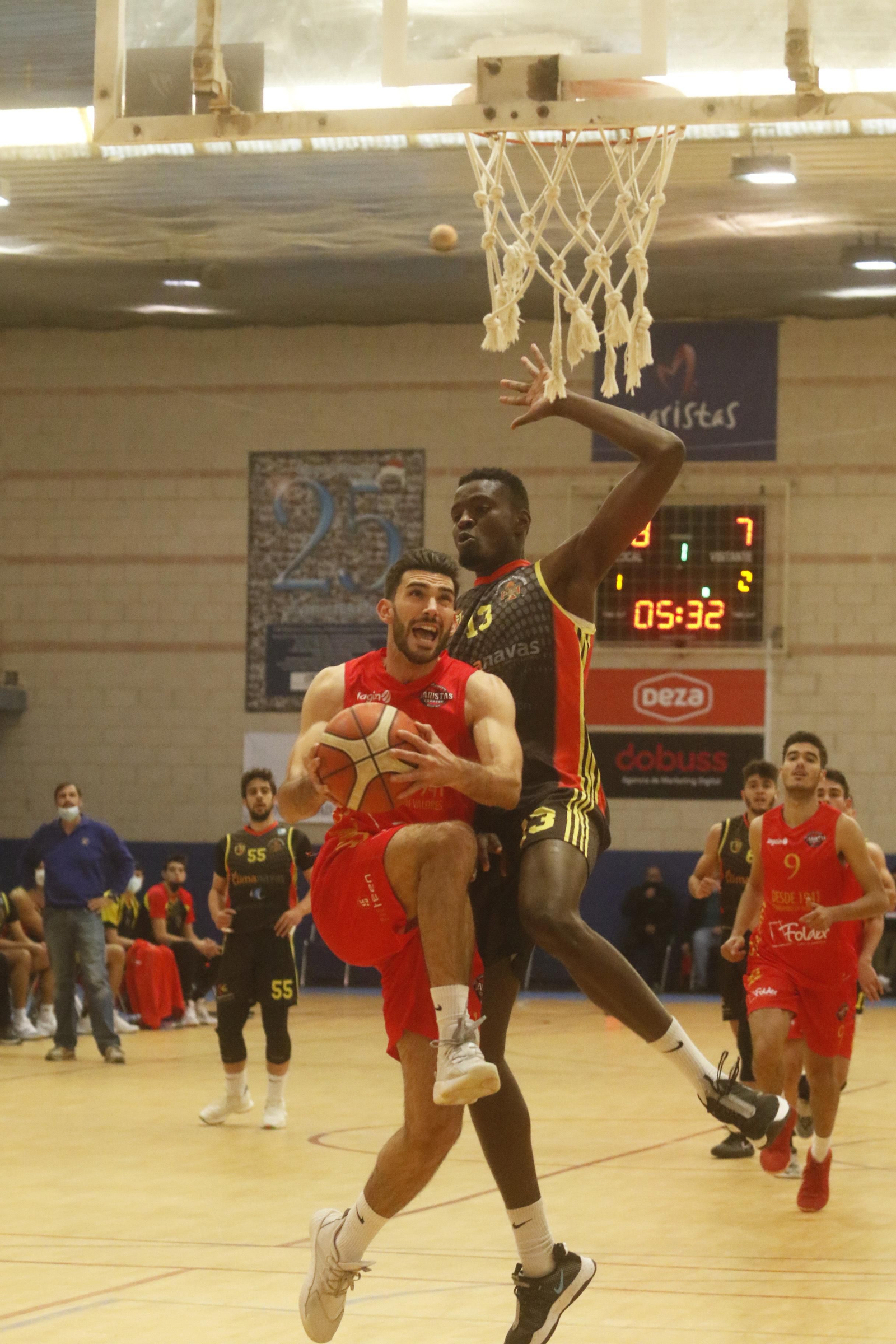 Las mejores imágenes de la gran final de la Copa Diputación de baloncesto