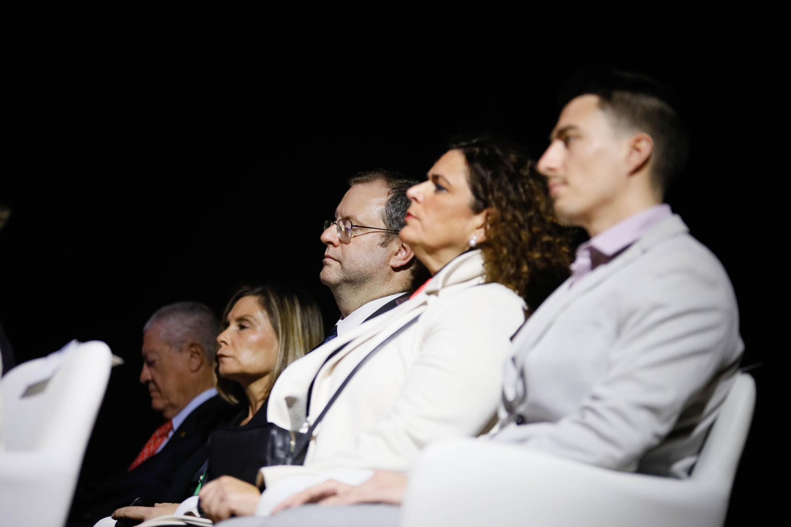 Imágenes del acto de reconocimiento a antiguos alumnos y amigos de honor en la UAL