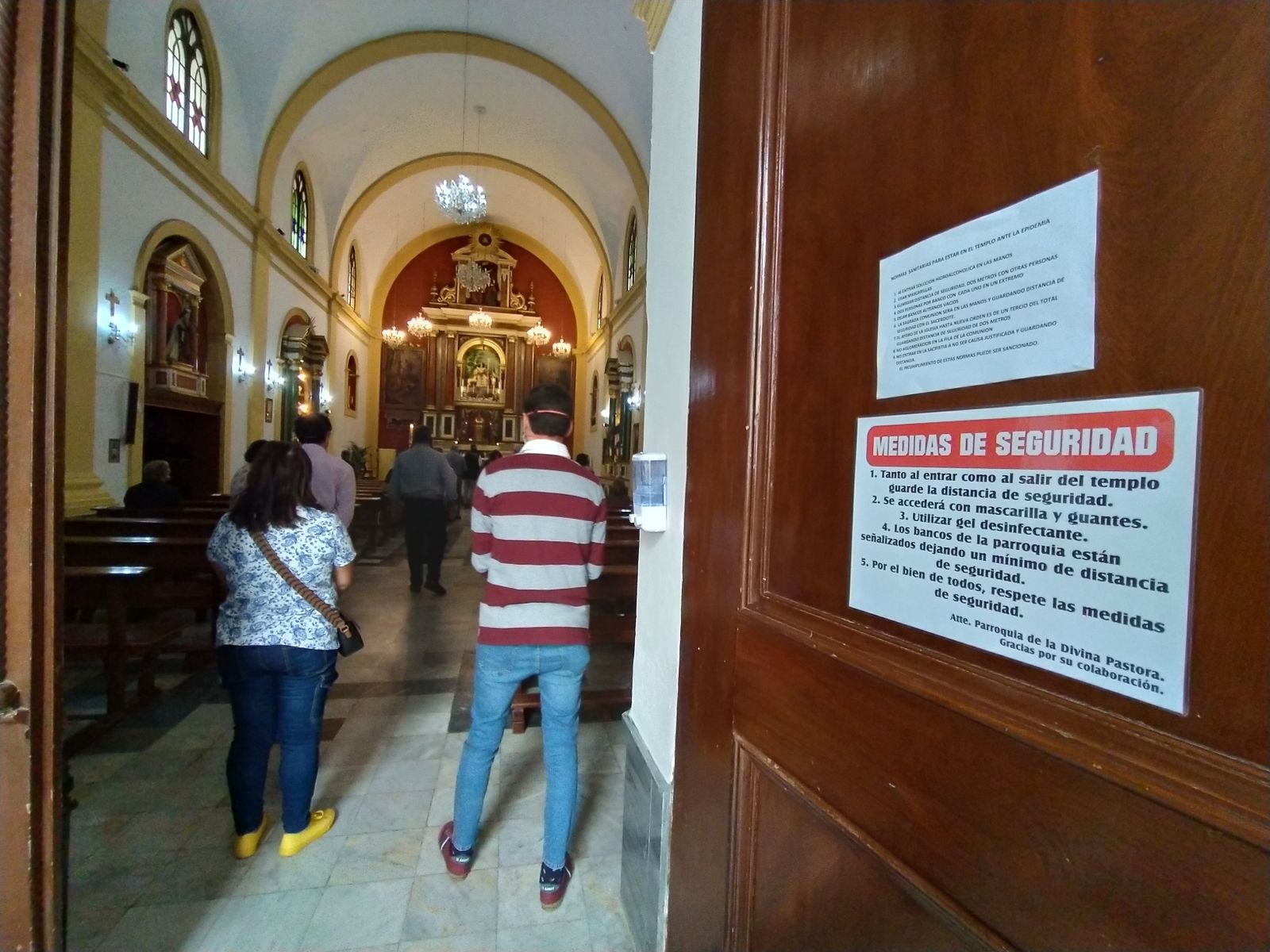 Primera misa celebrada en la Pastora con asistencia de fieles desde que se inició el estado de alarma.