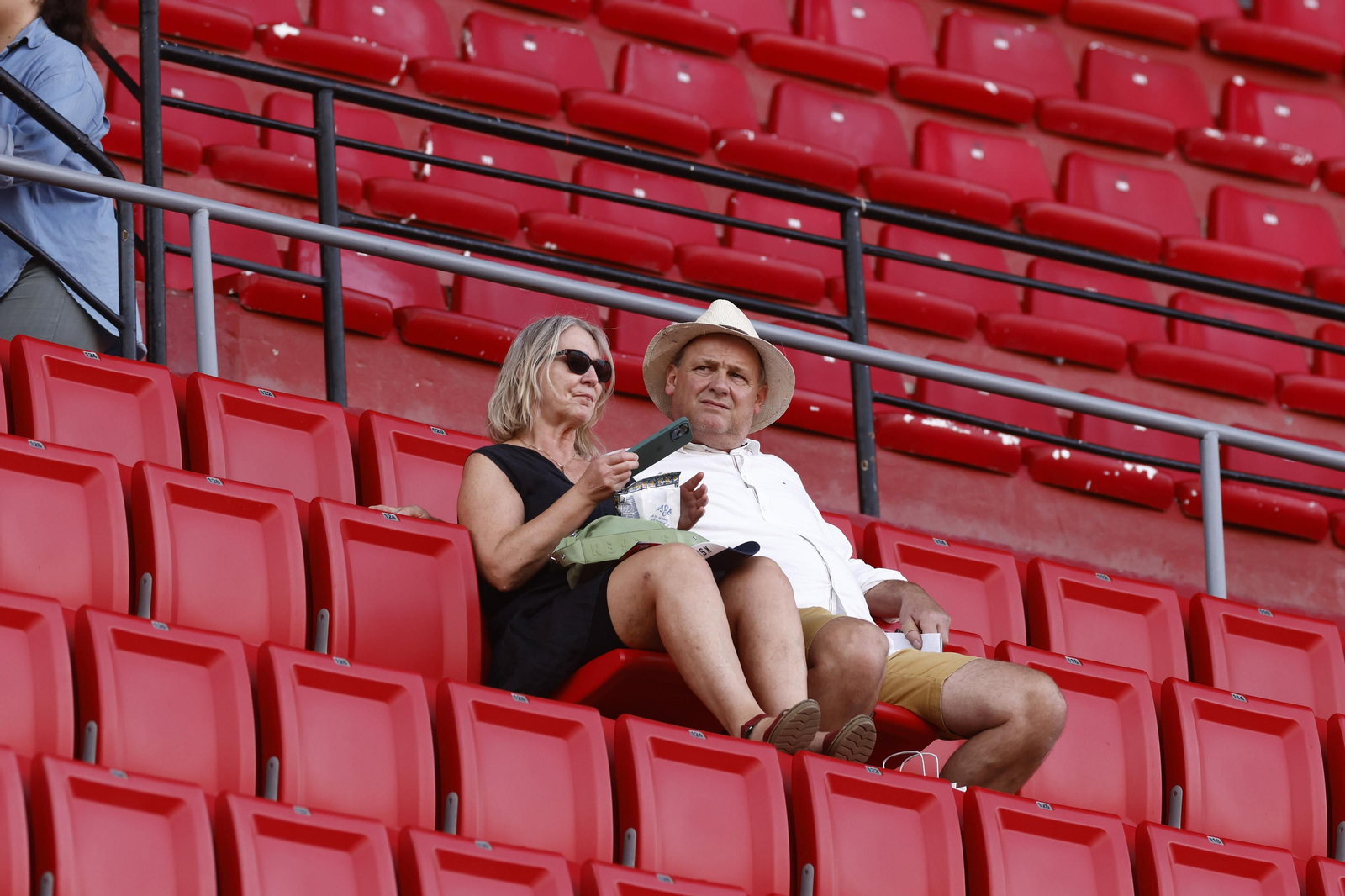 Búscate en las fotos del Sevilla-Valencia