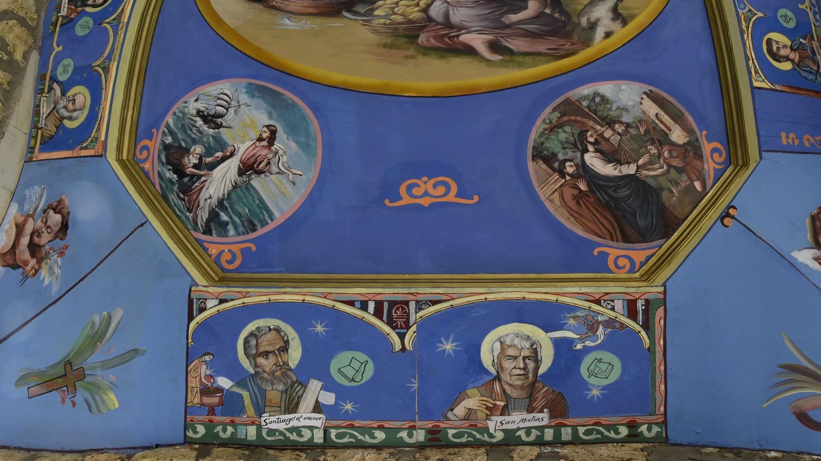 Un empresario ha provocado el escándalo en la pequeña localidad de Latre (Huesca), al pintarse como San Matías en la Ermita de San Miguel, una iglesia románica de principios del siglo XII. Un empresario ha provocado el escándalo en la pequeña localidad de Latre (Huesca), al pintarse como San Matías en la Ermita de San Miguel, una iglesia románica de principios del siglo XII.