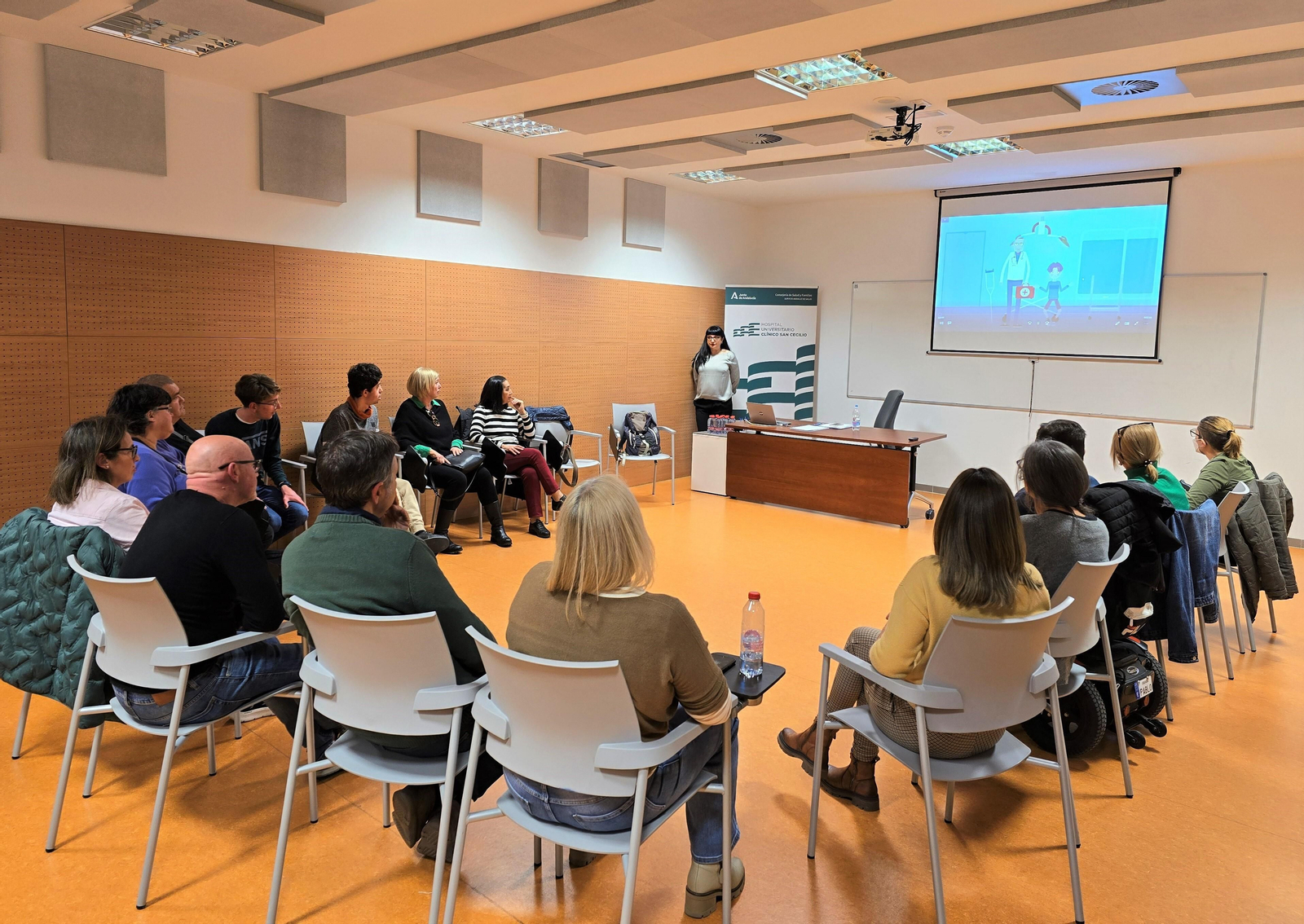 Reunión de pacientes y familiares de Enfermedades Raras en el Hospital Universitario Clínico San Cecilio de Granada