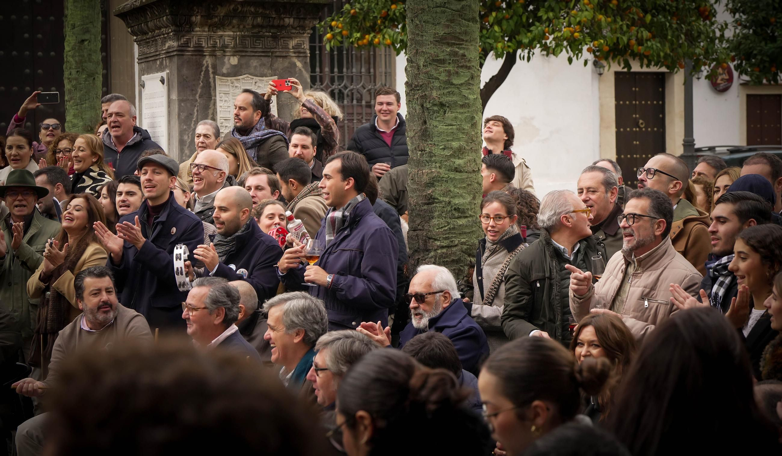 La zambomba mañanera de Jerez, en imágenes