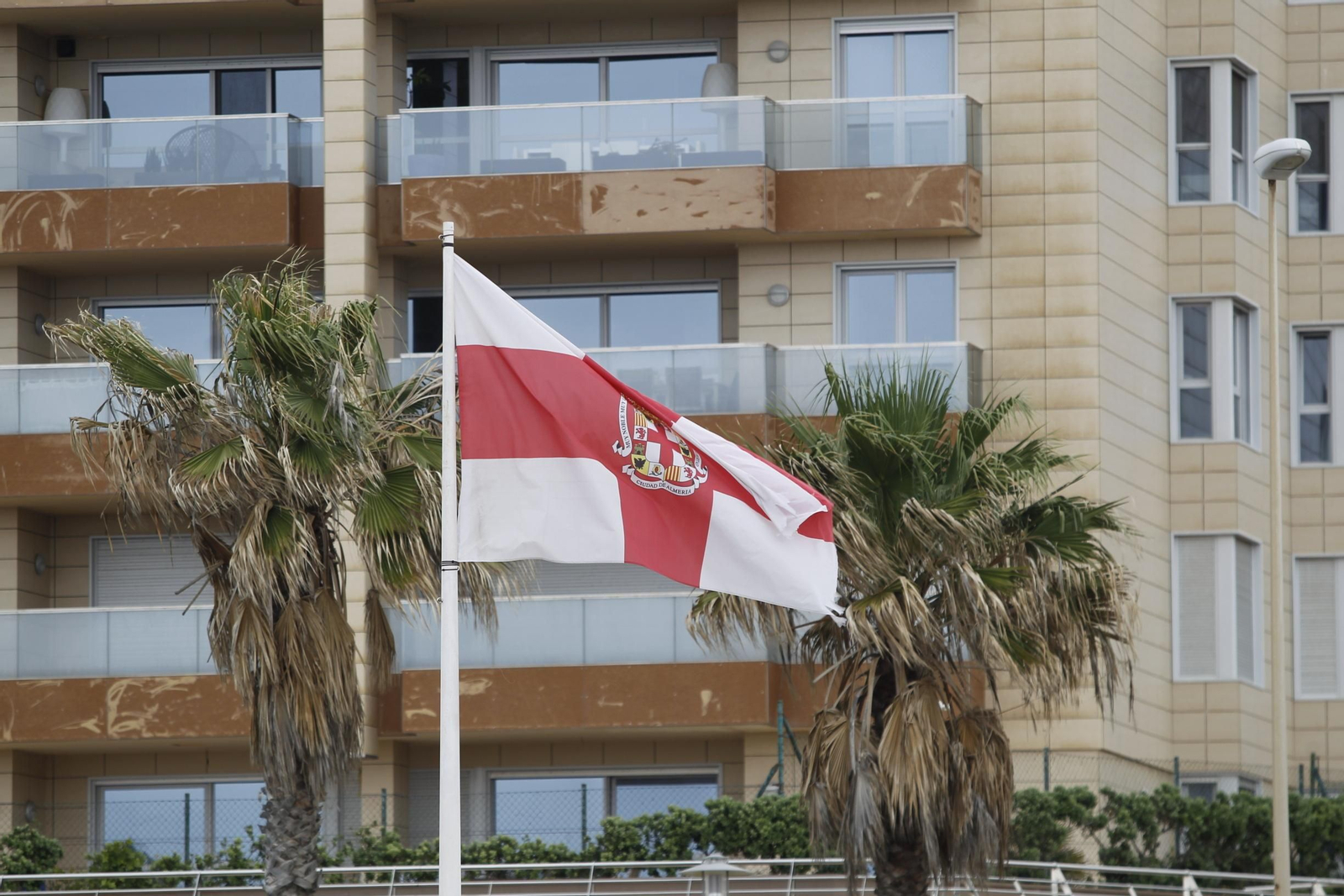 Fotogalería 'Almería, desierta en sábado'. Coronavirus-COVID-19
