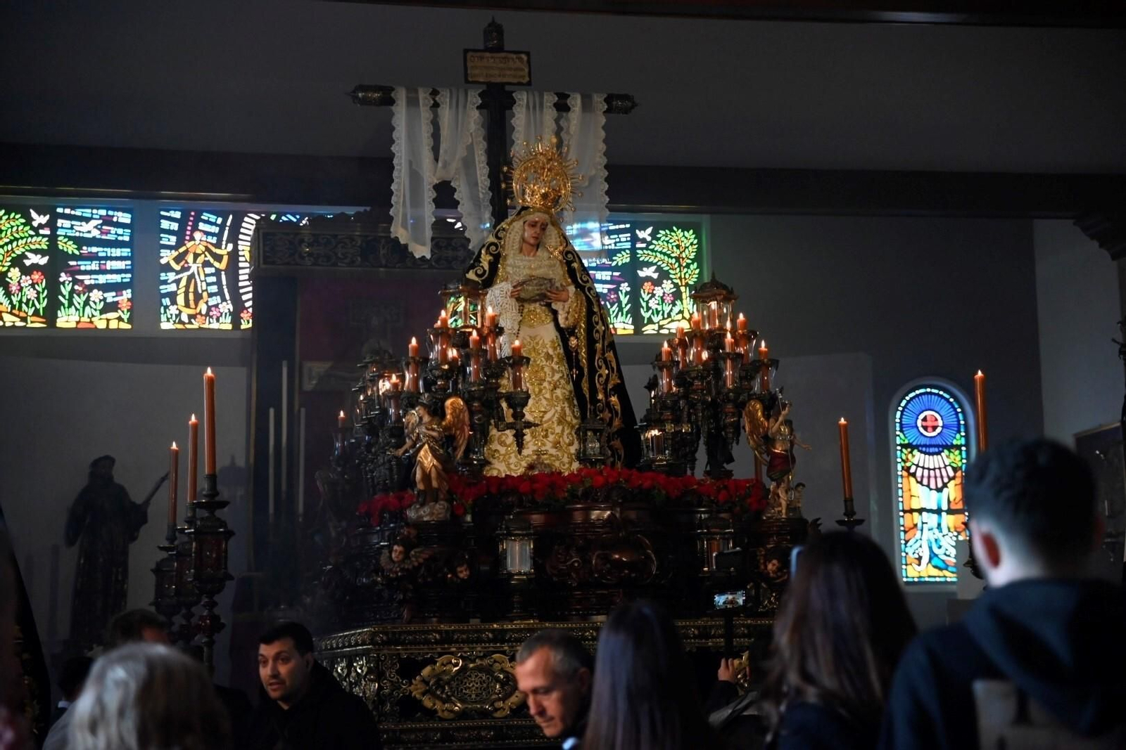 Las mejores imágenes de la hermandad de la Soledad en este Viernes Santo de Córdoba Las mejores imágenes de la hermandad de la Soledad en este Viernes Santo de Córdoba