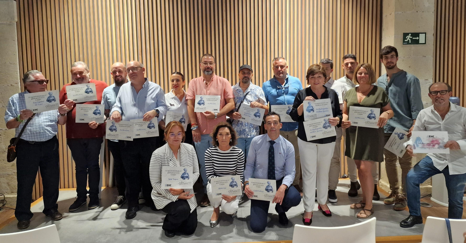 Una foto de la entrega de premios de la primera ruta gastronómica 'Los guisos de nuestros patios'.