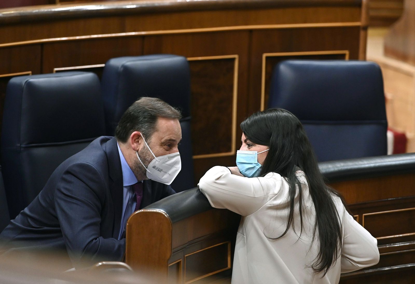 Macarena Olona, la verdad sobre la foto de portada de los medios