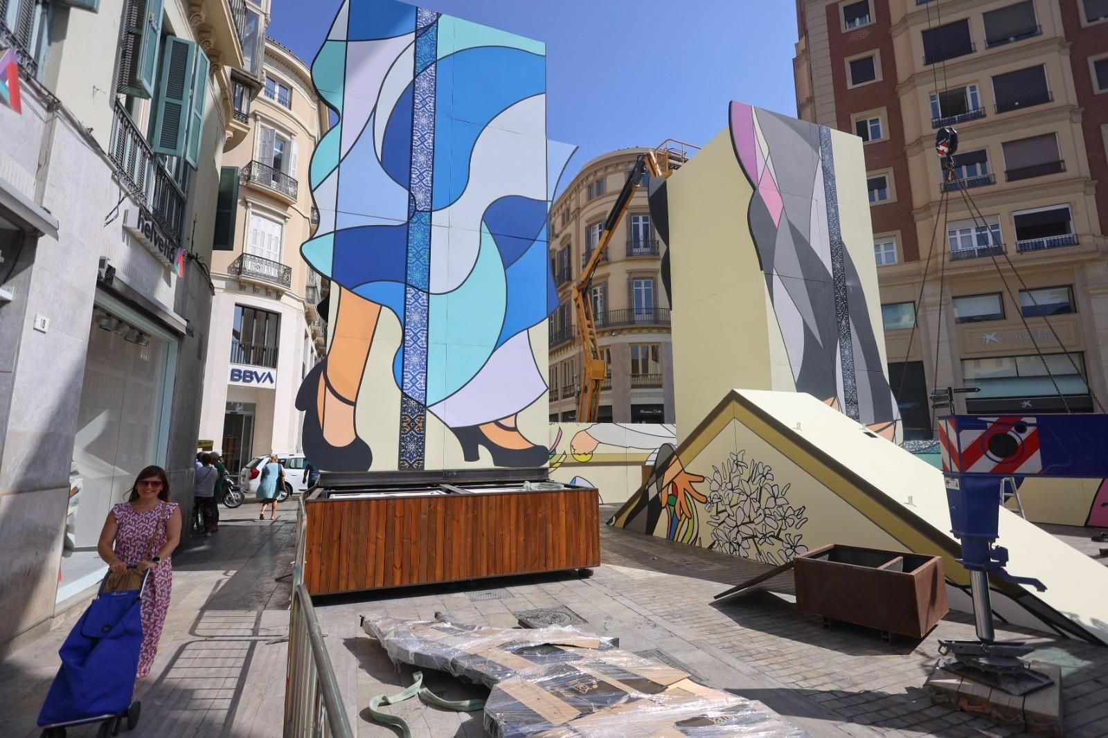 Los bares del Centro de Málaga cargan provisiones para la Feria