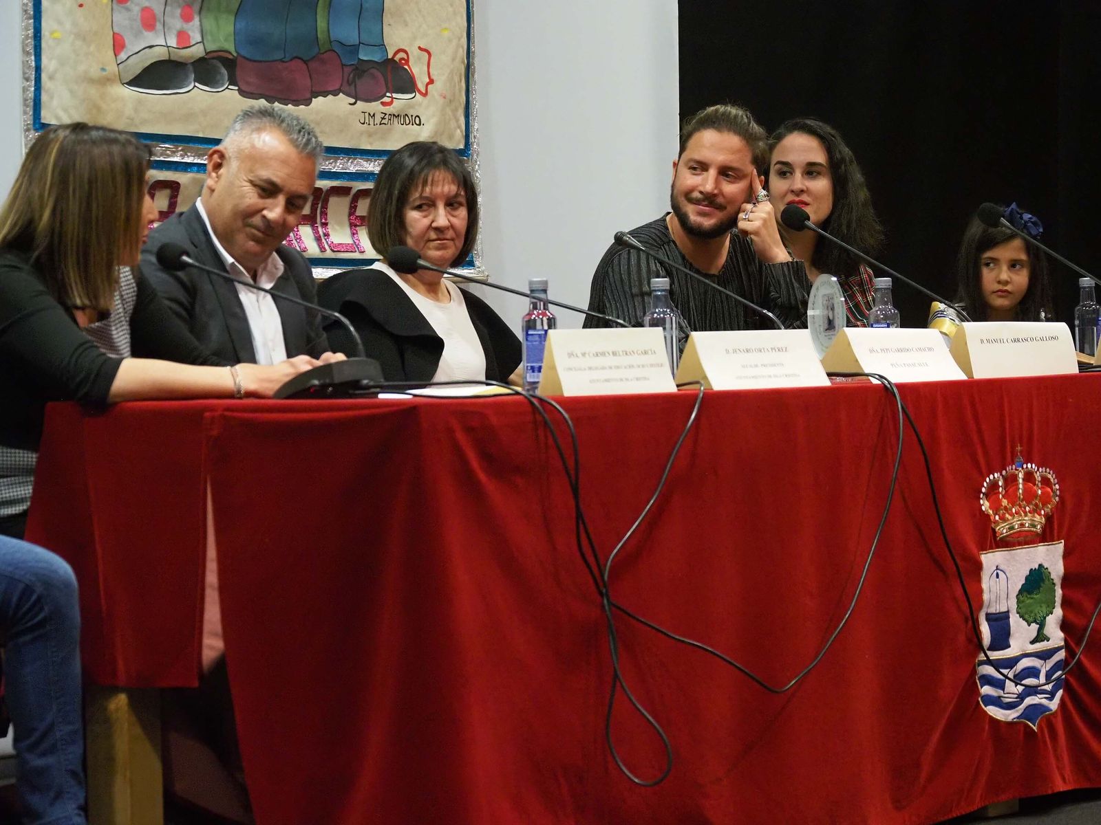 Manuel Carrasco regresa a su Isla Cristina para recibir el Galardón de la Peña Pasacalles, en imágenes