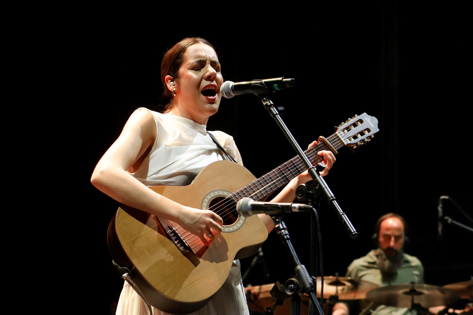 Las imágenes de los conciertos de Valeria Castro y Julieta Venegas en el Festival de la Guitarra de Córdoba