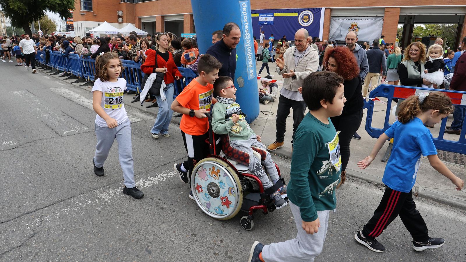 Búscate en la 4ª carrera infantil benéfica Bomberos de Jerez 2024