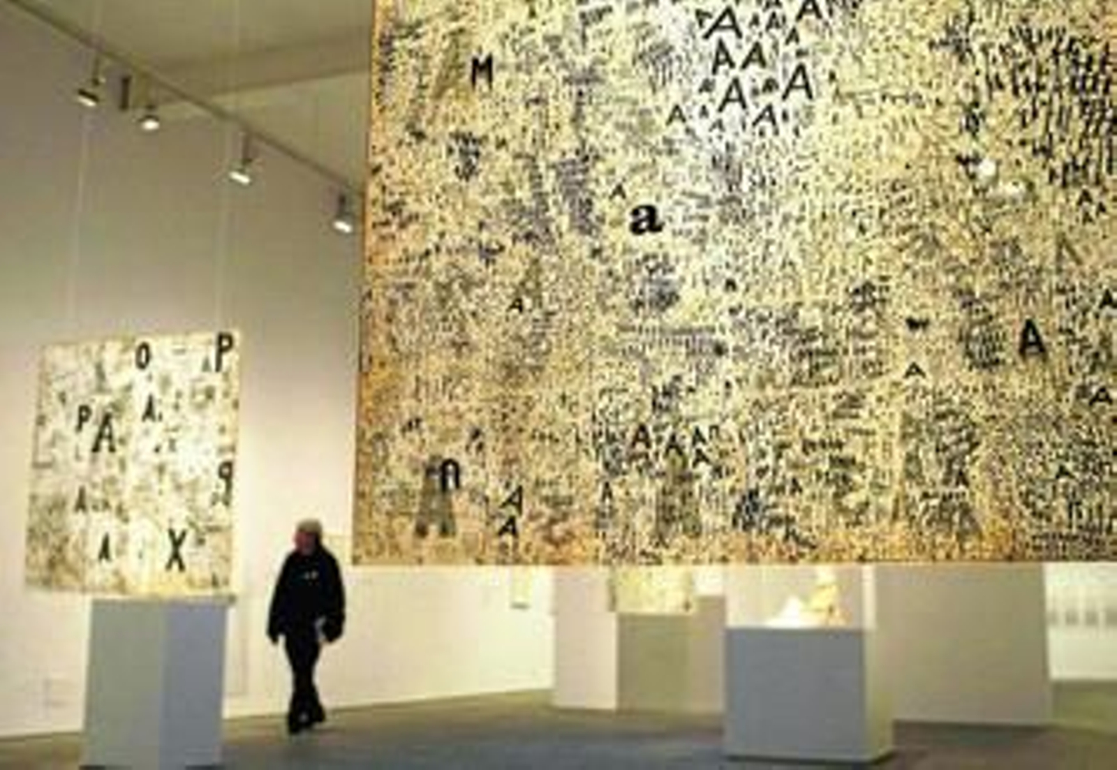 Una de las obras de Mira Schendel, sin título.