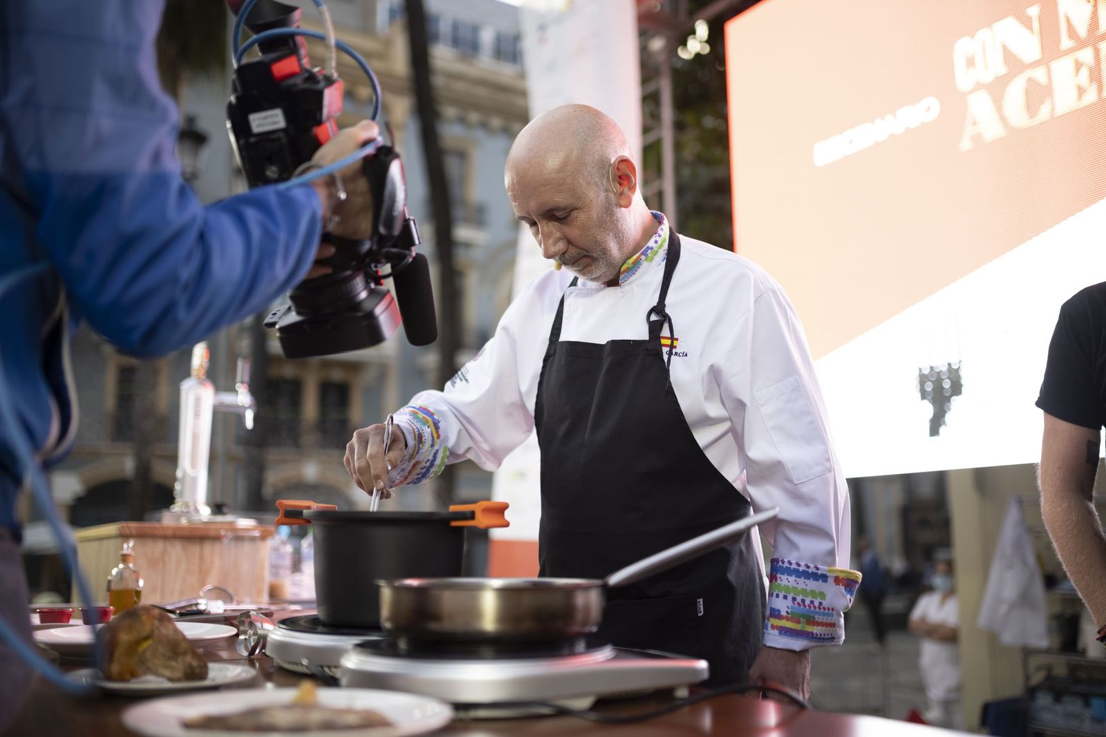 Los mejores chefs cocinan en la calle: Restaurante Montecruz