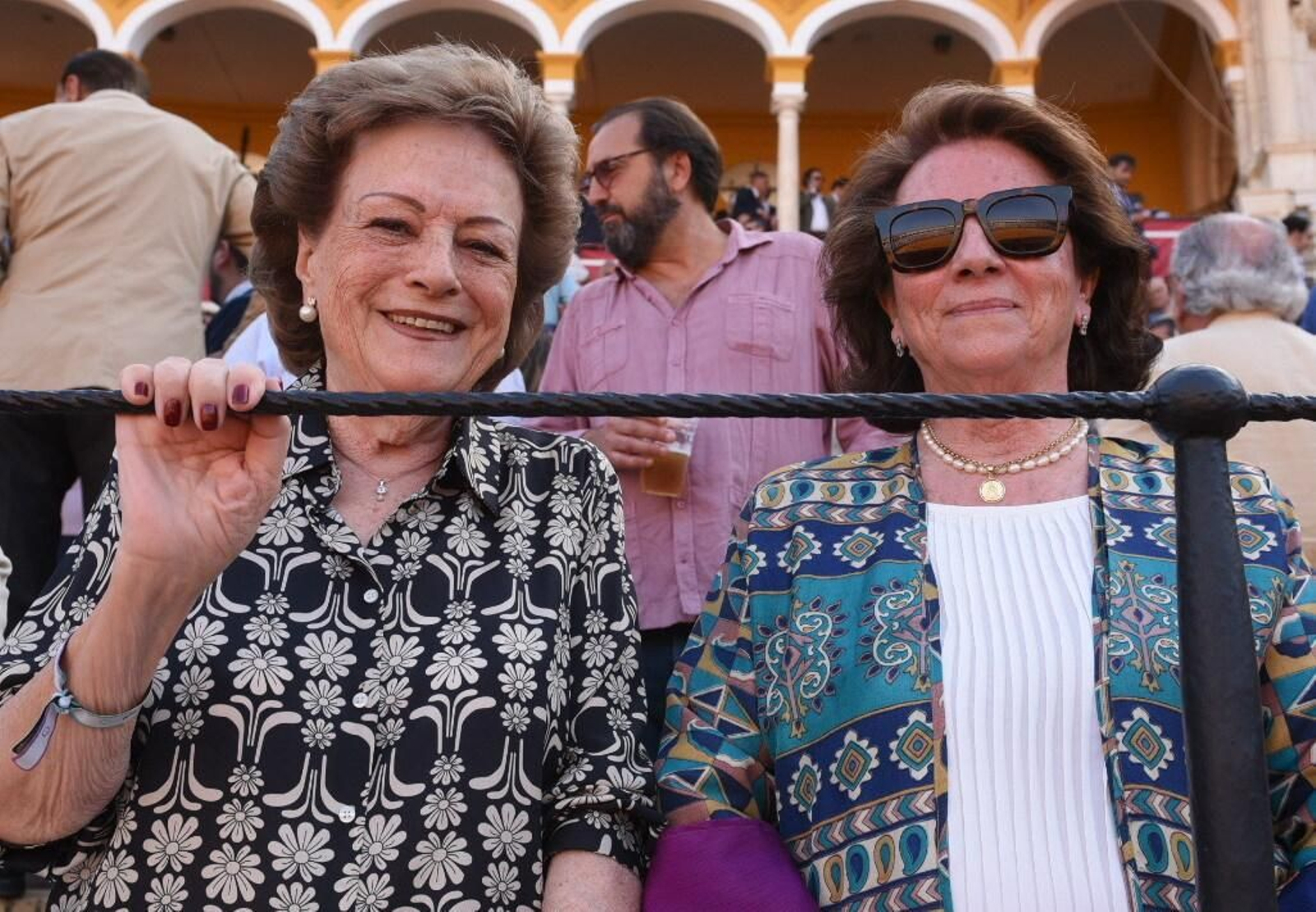 Rosalía de la Hera y Reyes Bejarano