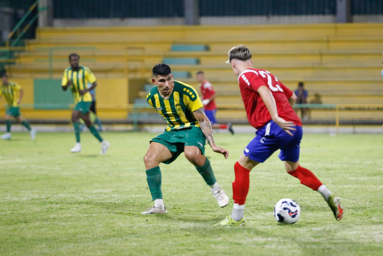 Las fotos del triangular en el estadio Carlos Piña de Los Barrios con el Algeciras CF y el Ceuta B