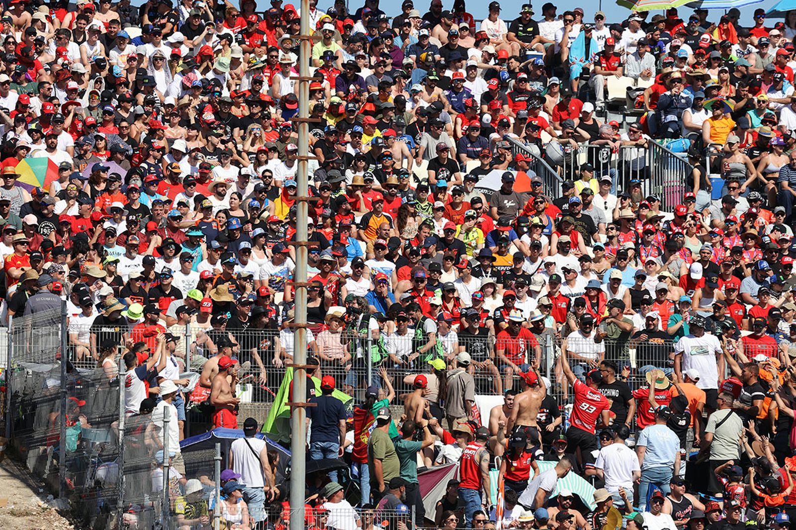 Búscate el domingo de Gran Premio de Jerez 2025 (II)