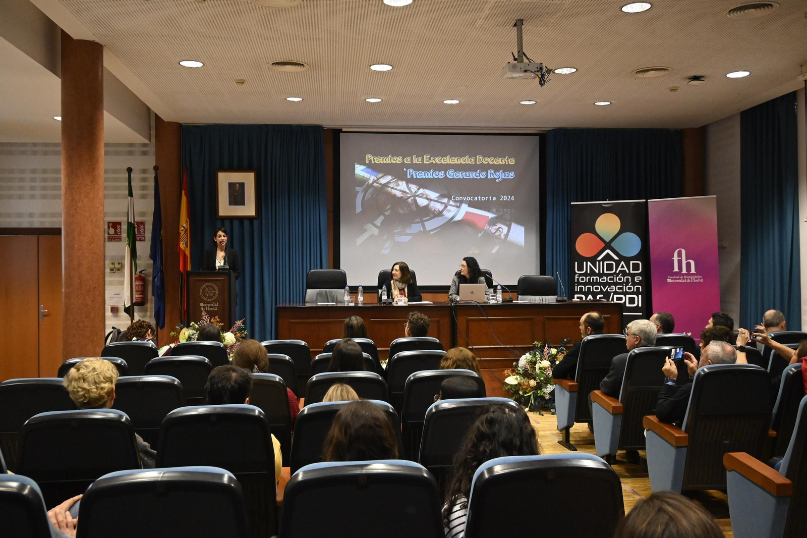 Premios a la Excelencia Docente 2024 y los Premios 'Gerardo Rojas' de Proyectos de Intercambio entre Empresas e Instituciones, en imágenes