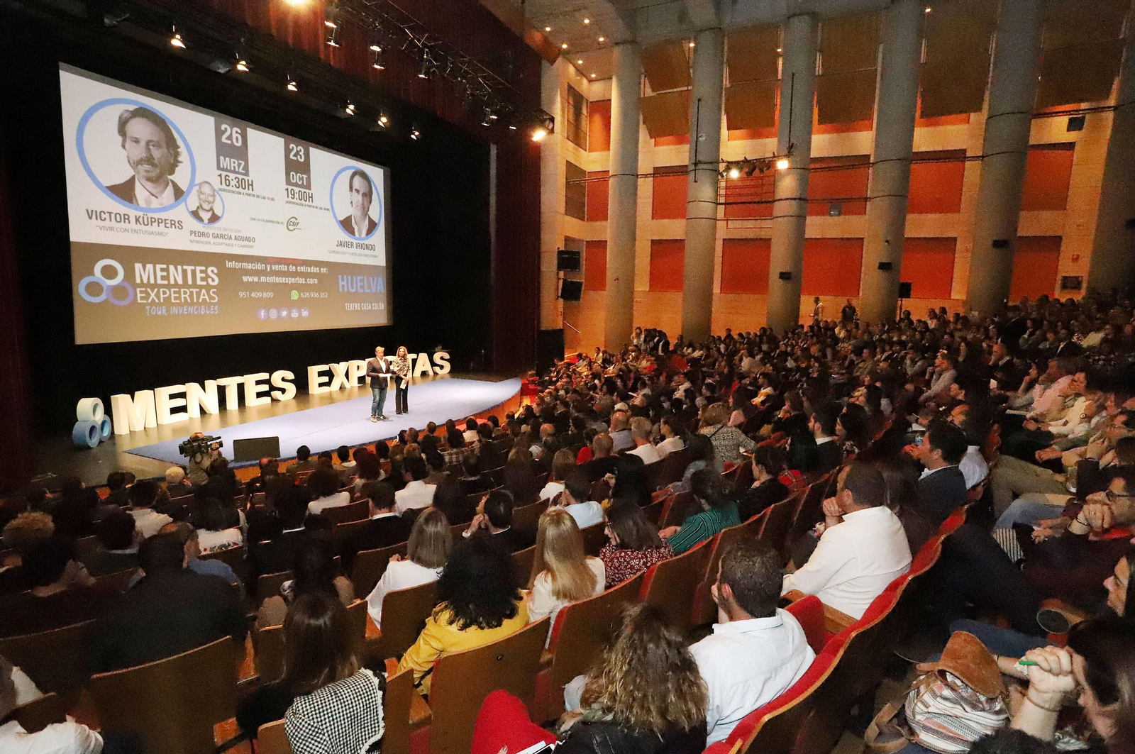 Imágenes de las intervenciones de Víctor Küppers, Pedro García Aguado y Javier Iriondo en "Mentes Expertas", organizado por CSIF en la Casa Colón
