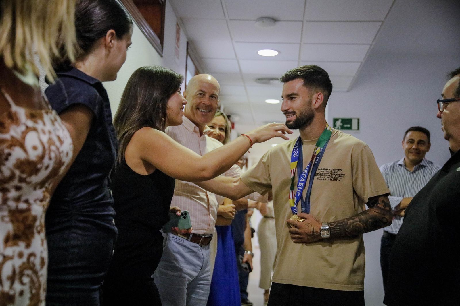 Álex Baena en el Ayto de Roquetas de Mar, en imágenes