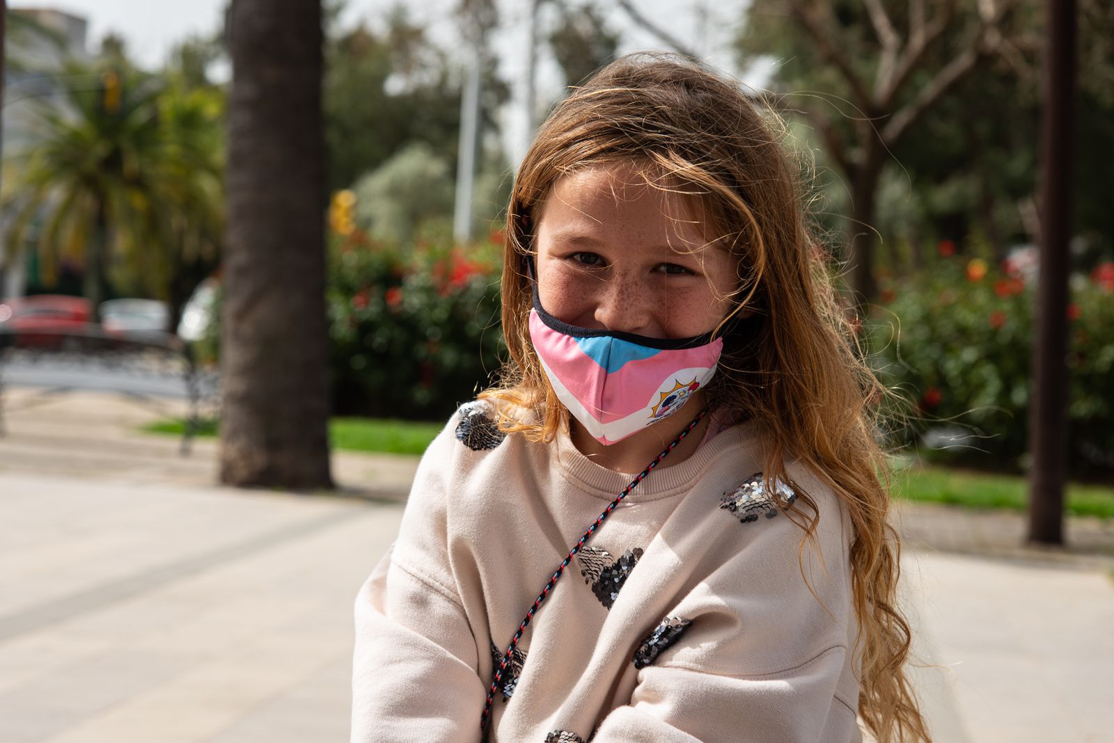 Imágenes de la inauguración del banco trans en Huelva