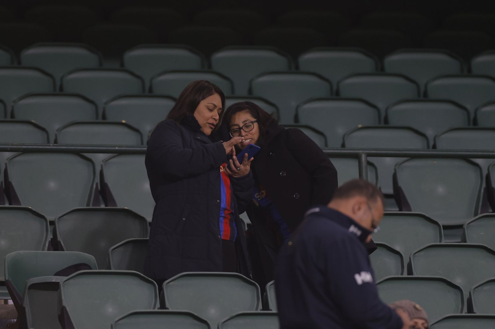 Búscate en las fotos del Betis-Barcelona
