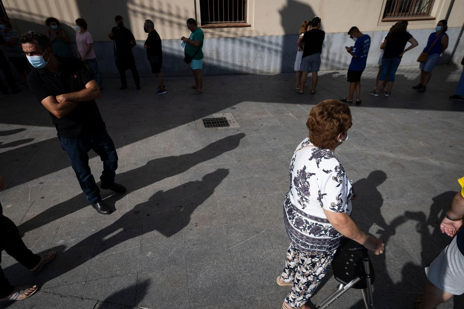Proceso de vacunación en el Palacio de Congresos de Cádiz.