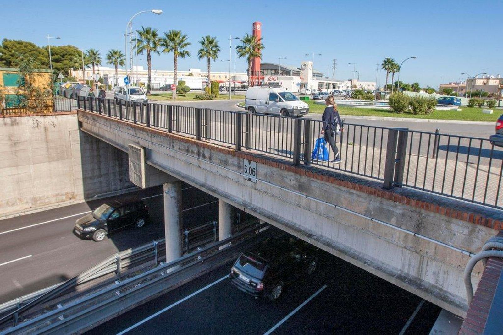 La rotonda de la Glorieta, a la derecha de la imagen.