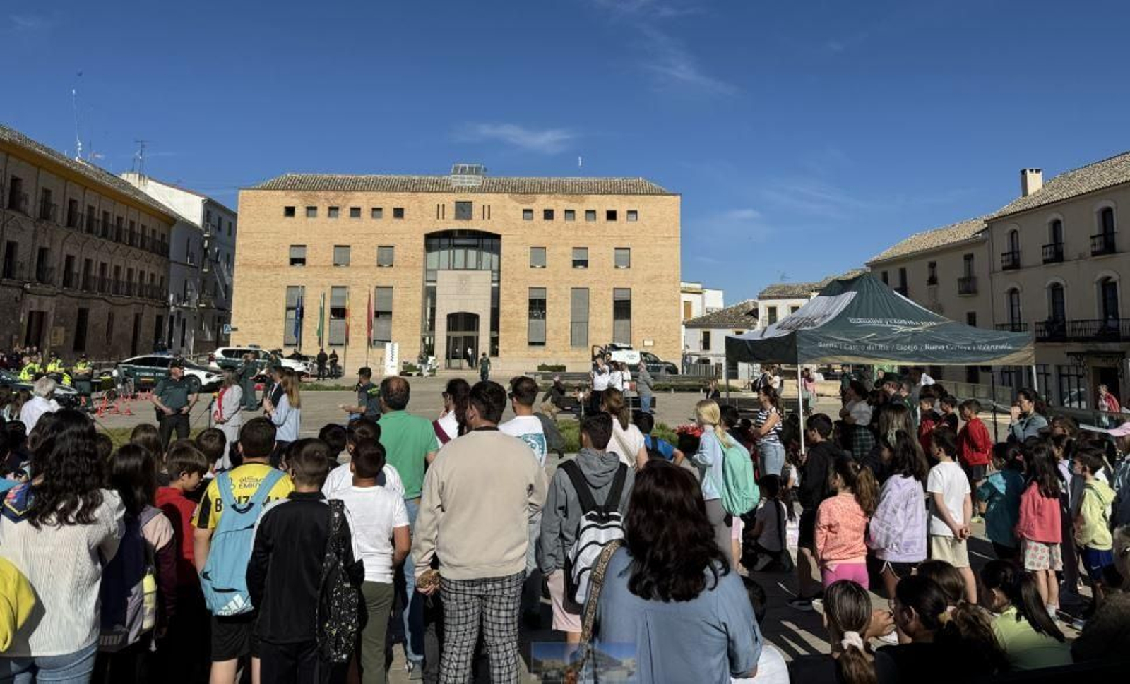 Exhibición de la Guardia Civil en Baena.