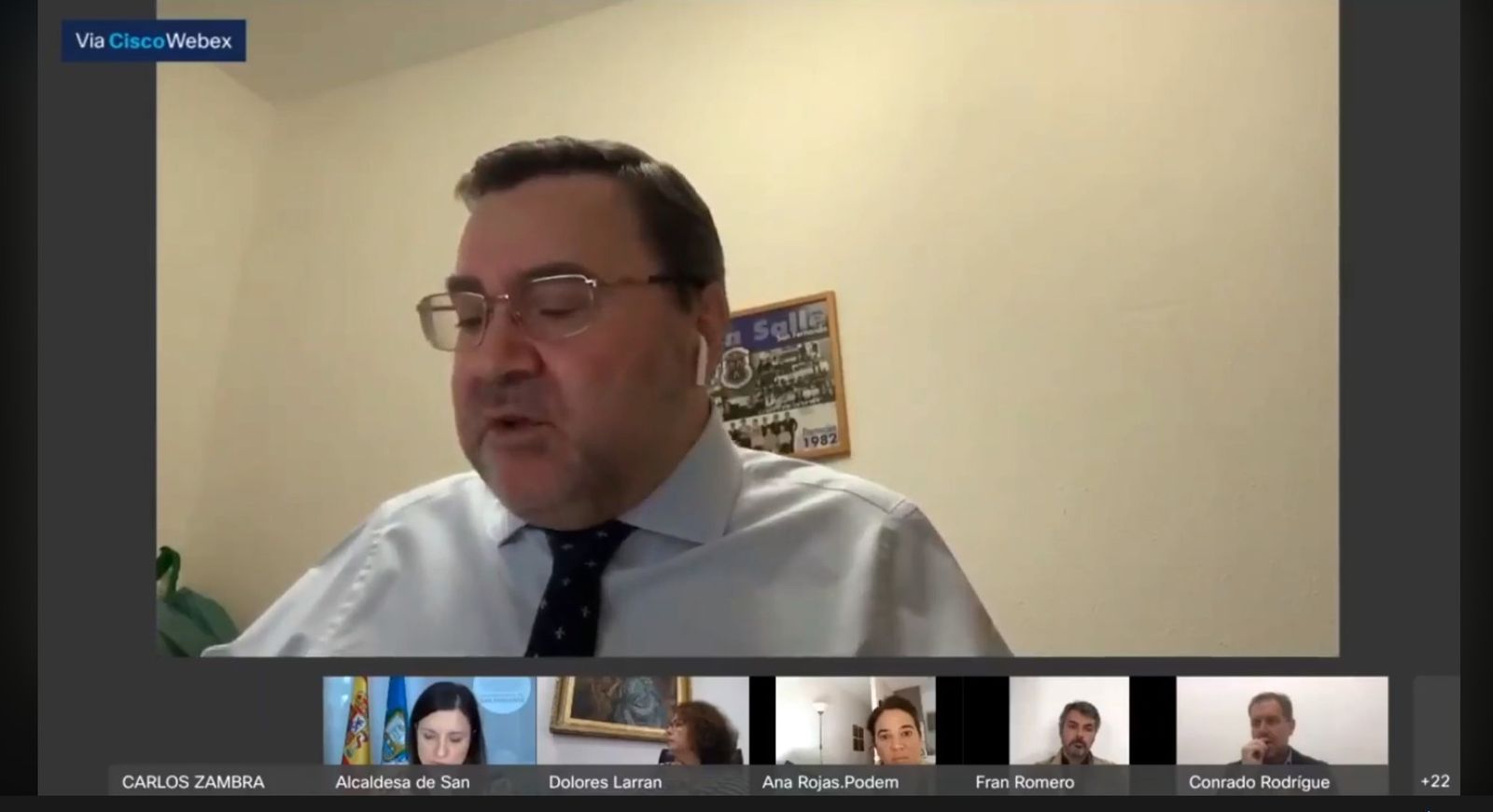 Carlos Zambrano, portavoz del grupo municipal Vox San Fernando, durante la celebración del pleno telemático.