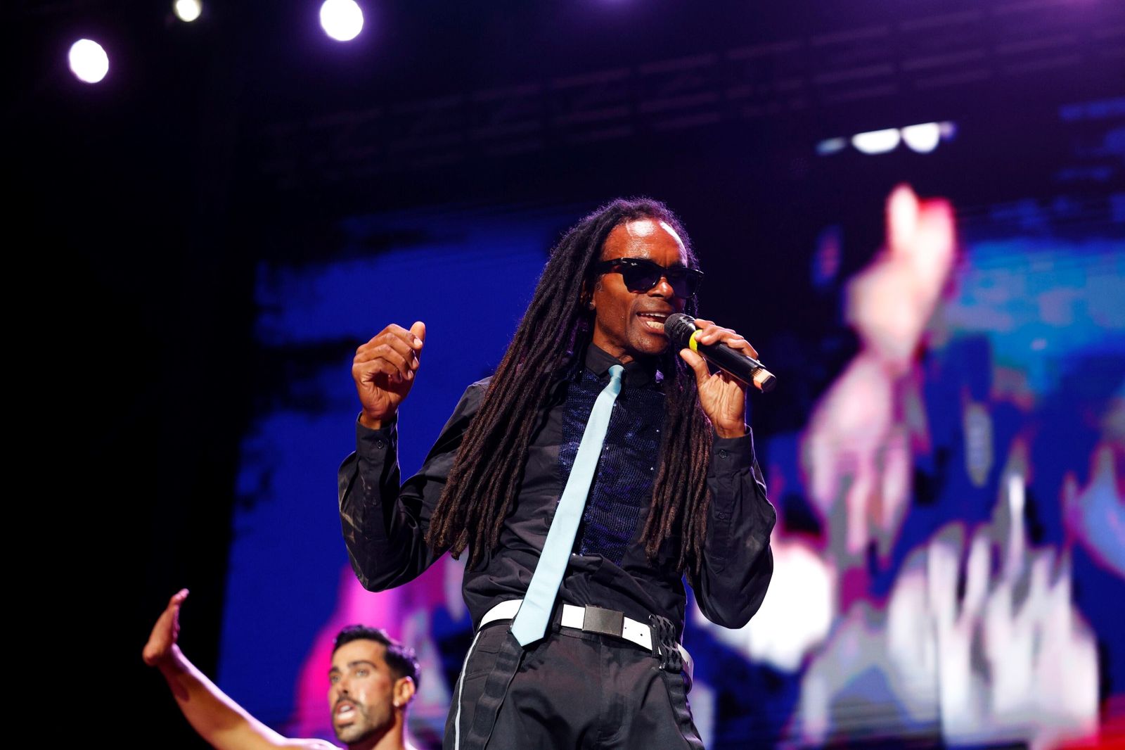 Búscate en el concierto  "80's leyends" en Bahía Sound.