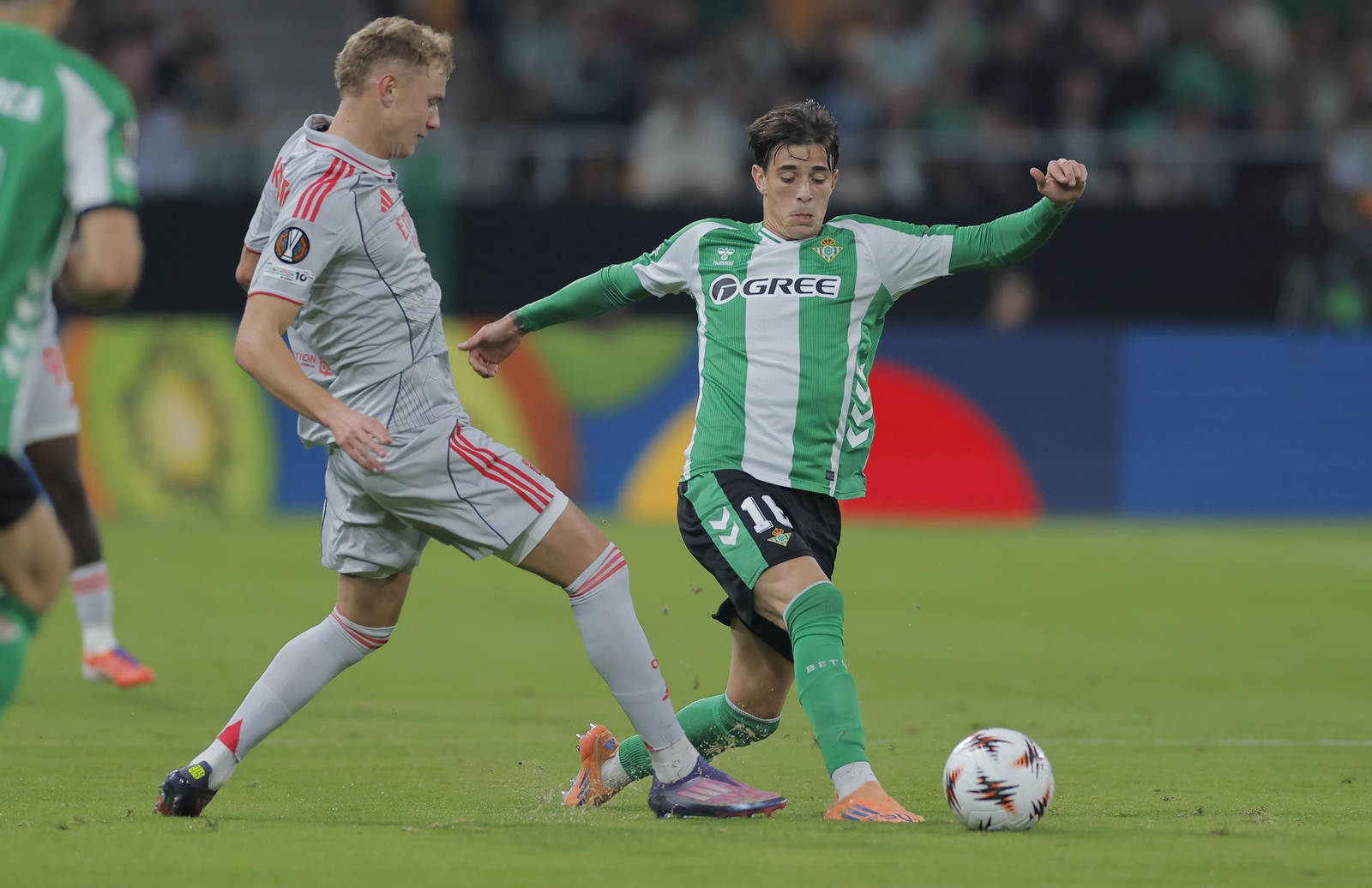Las fotos del Betis - Olympique Lyonnais