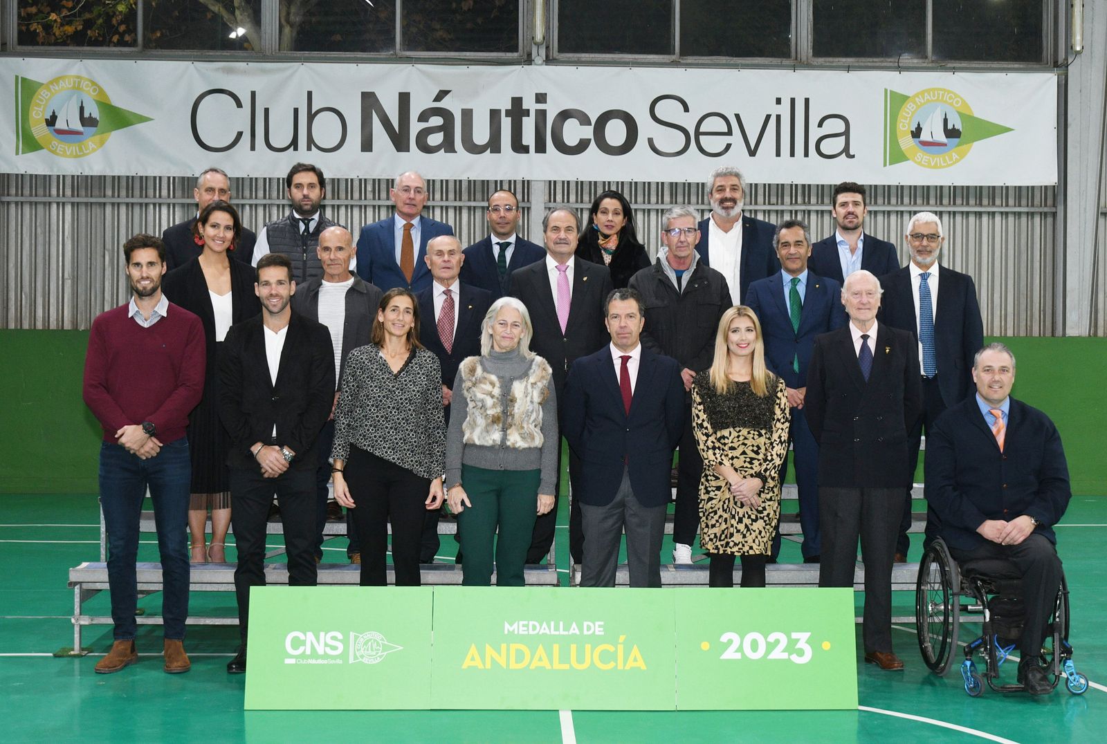 La imagen de familia del acto en el Club Náutico.