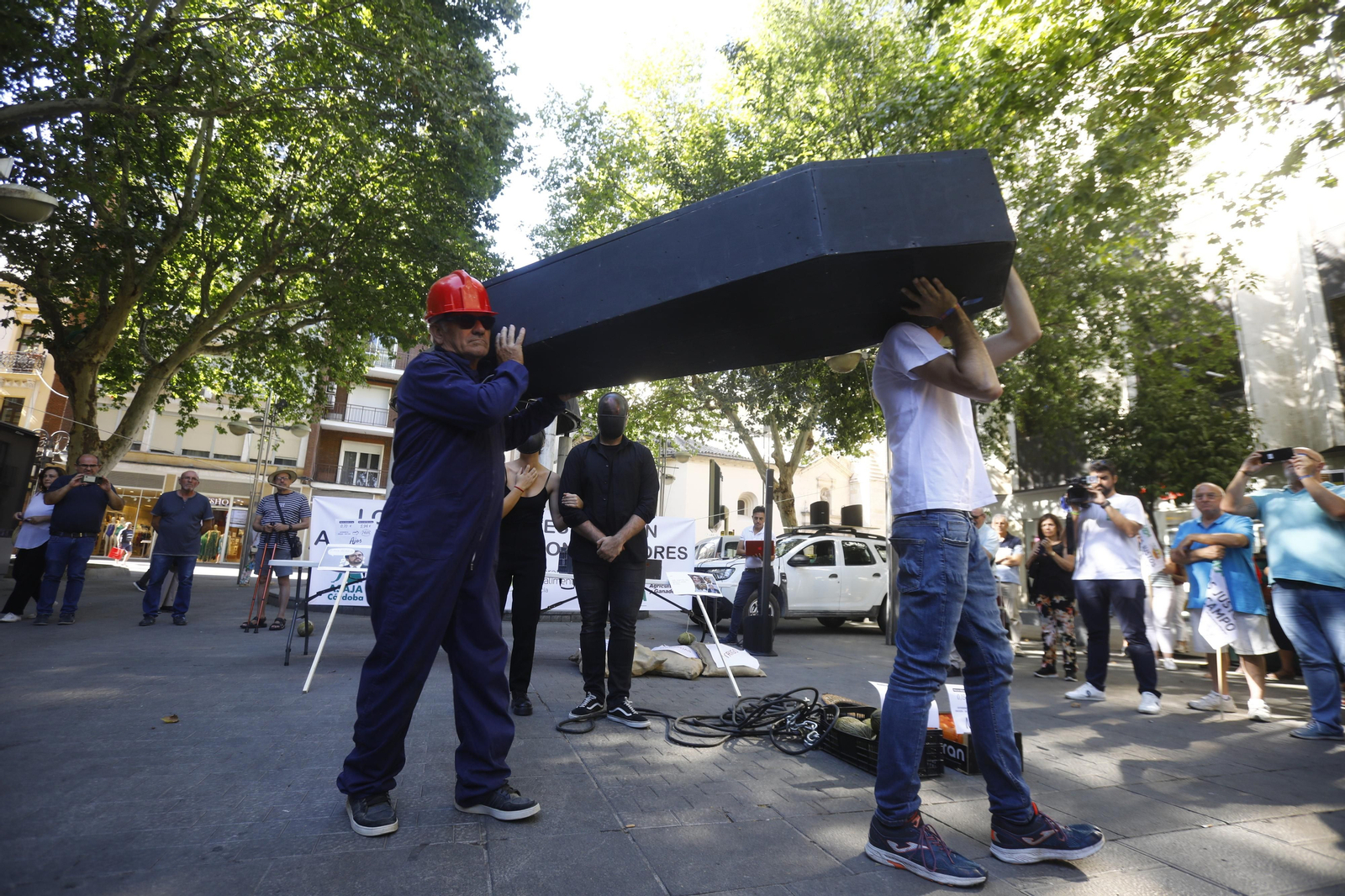 La concentración a favor del campo y el sector agrario en Córdoba, en imágenes