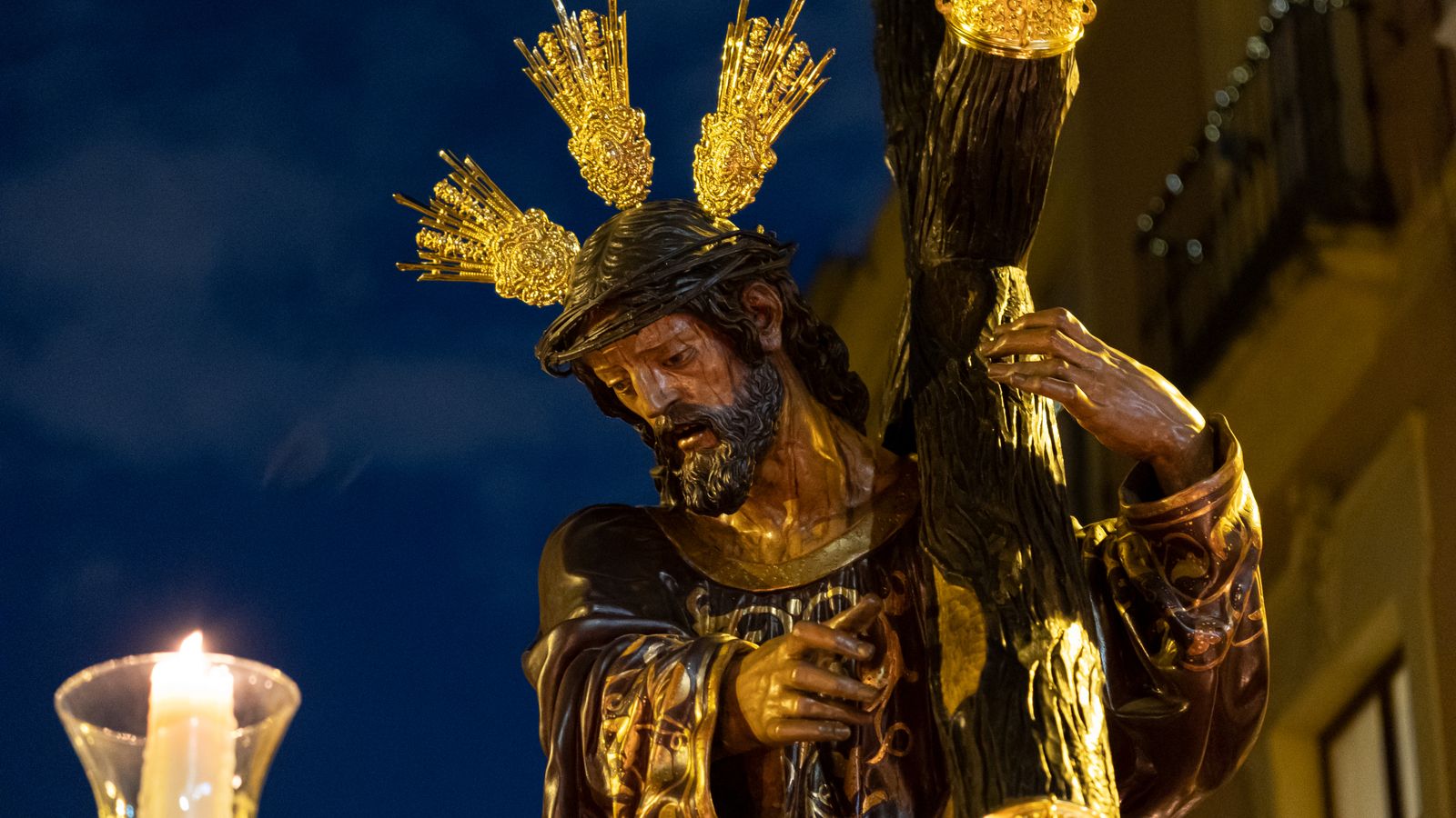 El vía crucis extraordinario de la Candelaria, en imágenes