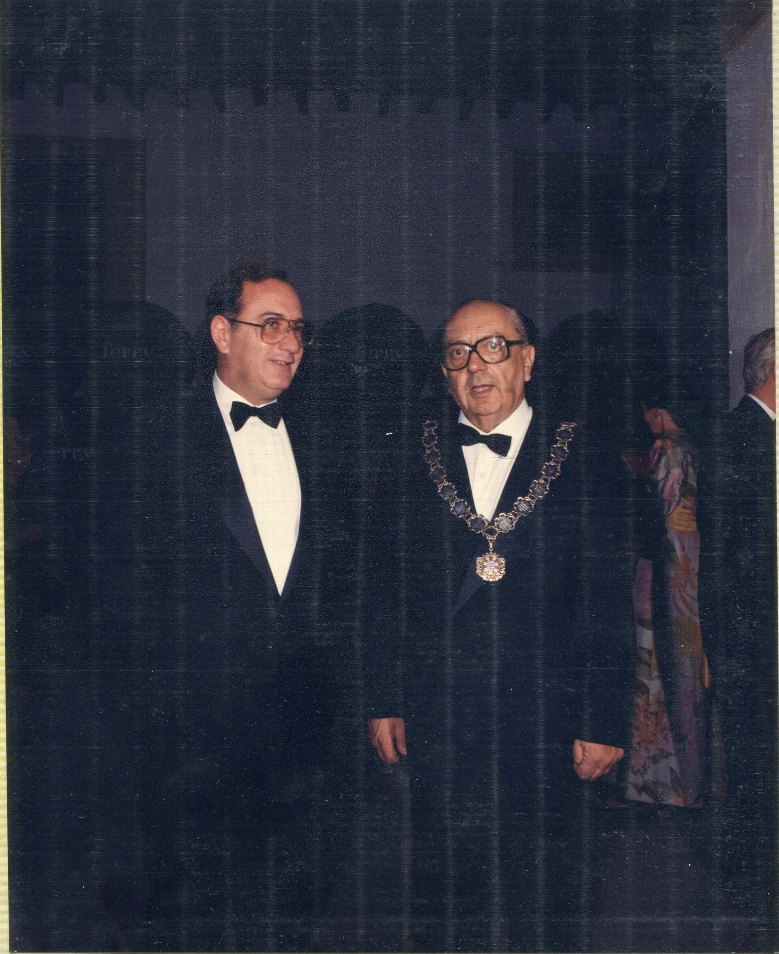 José Luis García, junto a J. M. Quirós como capataz de honor de la Fiesta de la Vendimia. José Luis García, junto a J. M. Quirós como capataz de honor de la Fiesta de la Vendimia.