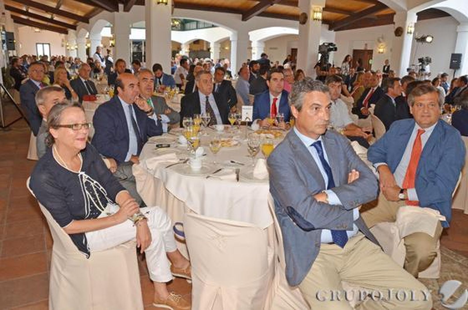 Felisa Rosado, Francisco Jiménez, Manuel Vázquez, Fernando Andrés. Augusto Romero Haupold. Javier del Valle Martín, Eduardo Gómez Beser, Jesús Medina y Juan Fernández de Mesa.

Foto: Aranda / Pascual