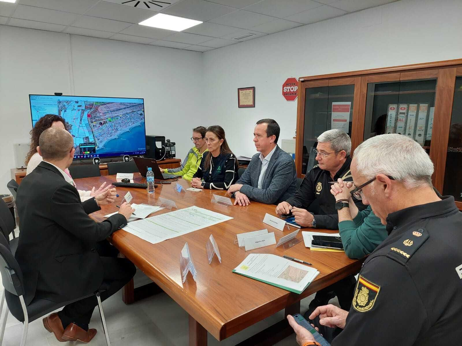 Simulacro de accidente aéreo en Almería para medir la respuesta de los equipos de emergencias