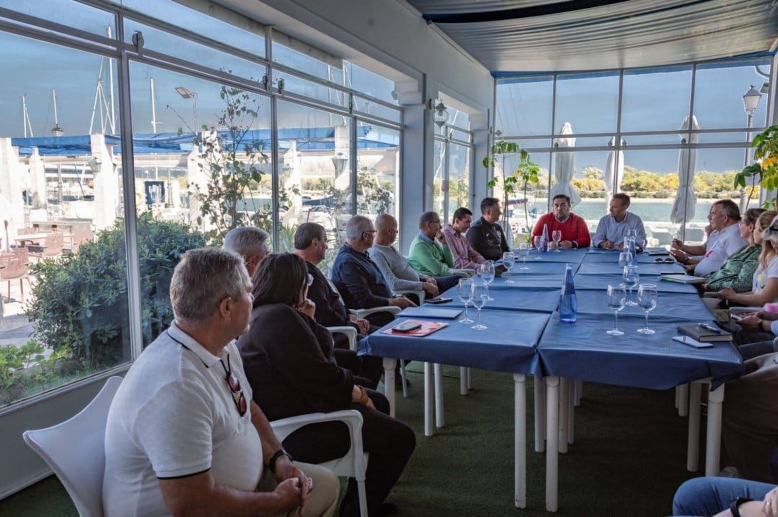 Una imagen del encuentro con los colectivos del mundo del deporte.