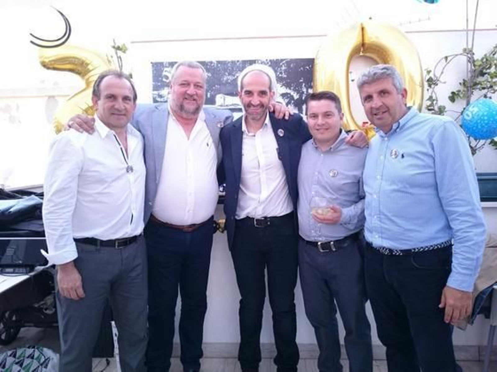 Rafael Rey, Jesús Farrujia, Paco Alvarez, Javier Ovando y Francis García, durante la celebración.

Foto: Ignacio Casas de Ciria