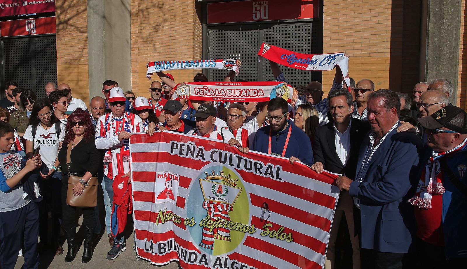 Homenaje de la Bufanda a Martín Gil en el Nuevo Mirador.